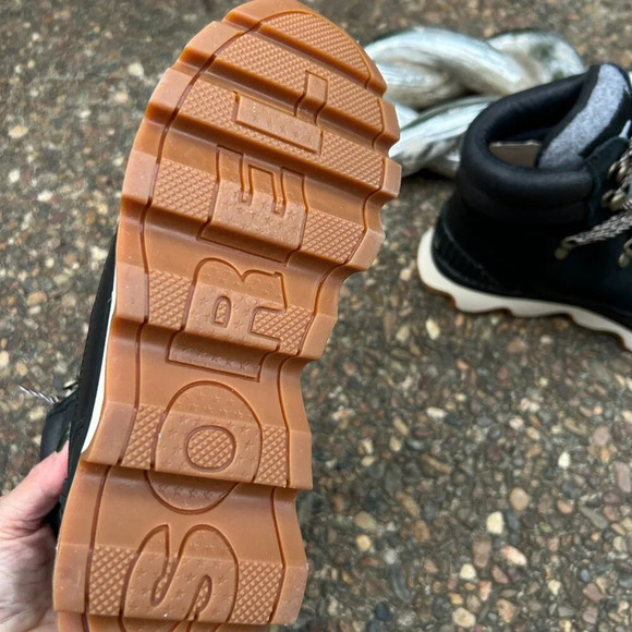 Sorel Kinetic Conquest Black Waterproof Boots Size 6 NIB - Picture 6 of 9